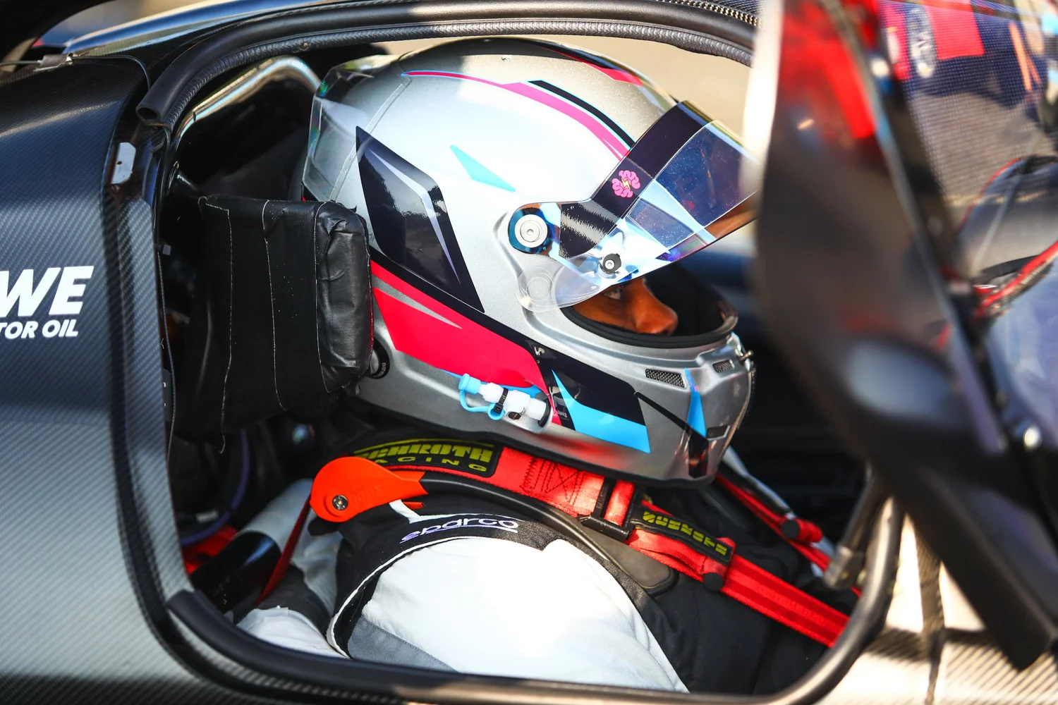 Praga at Brands Hatch — photo 10