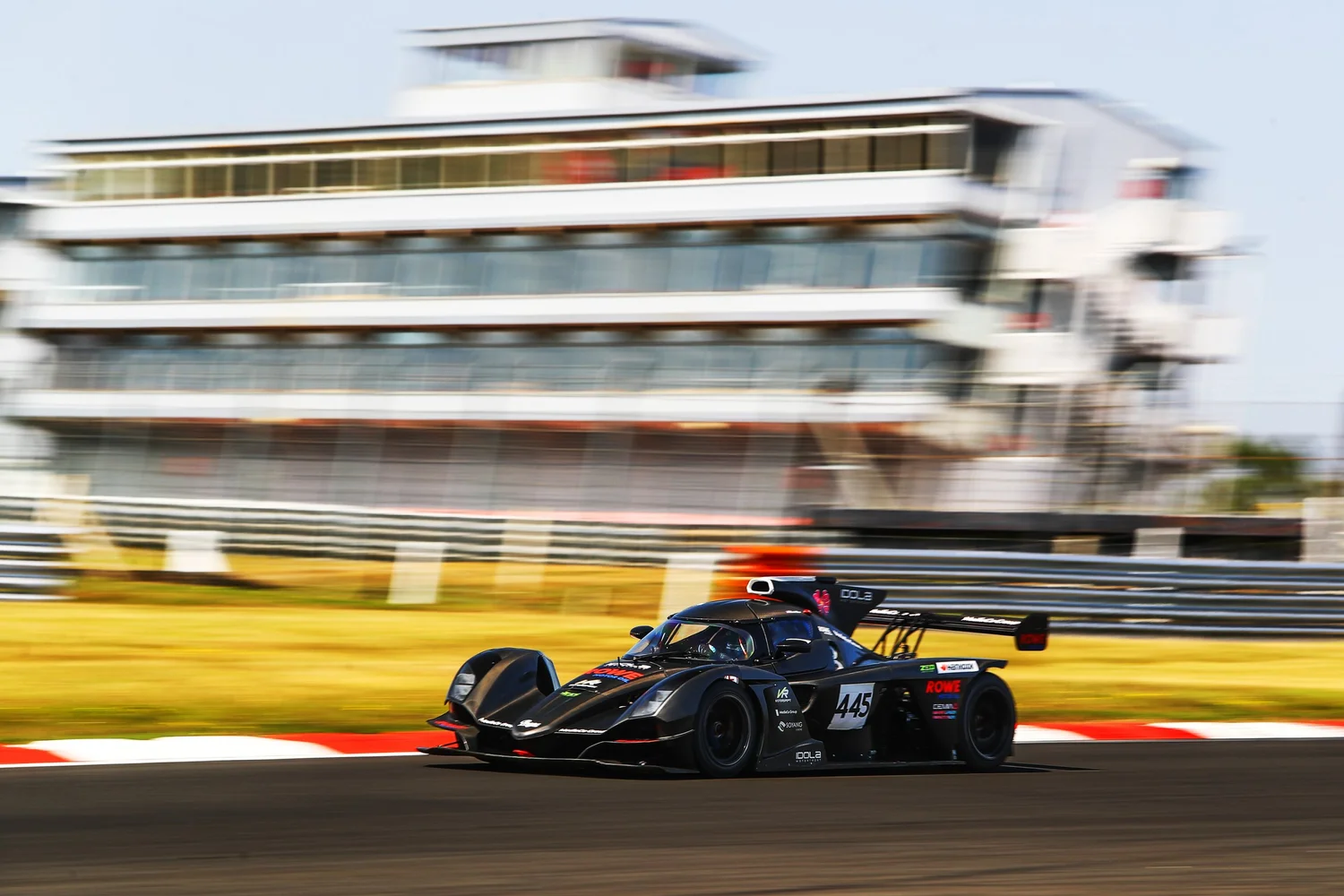 Praga at Brands Hatch — photo 13