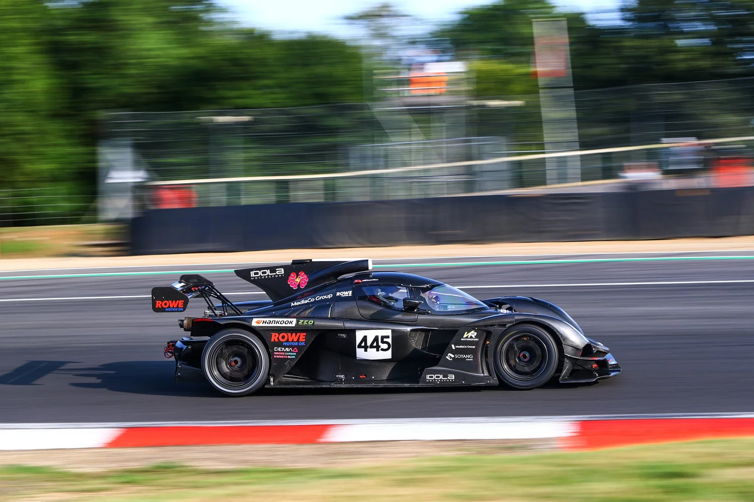 Praga at Brands Hatch — photo 17